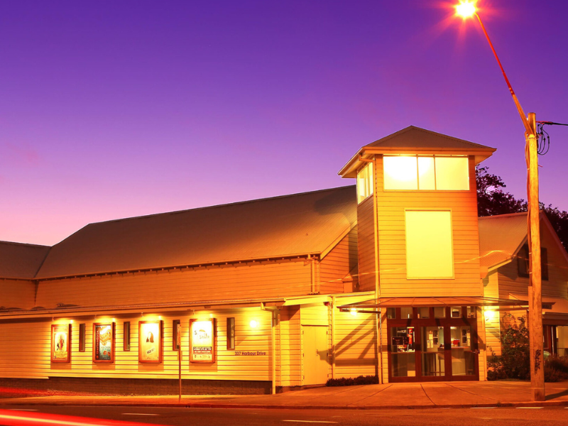 Jetty Memorial Theatre’s cast call for comedy, Don Lane and Dolly