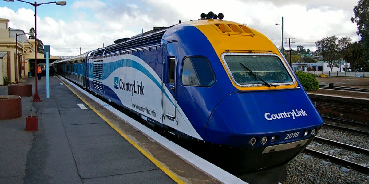 Push for free public transport this Easter as fuel prices reshape travel