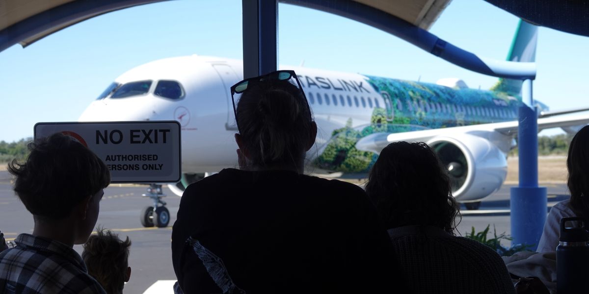 Coffs Harbour secures Qantas fare relief during Melbourne flight pause