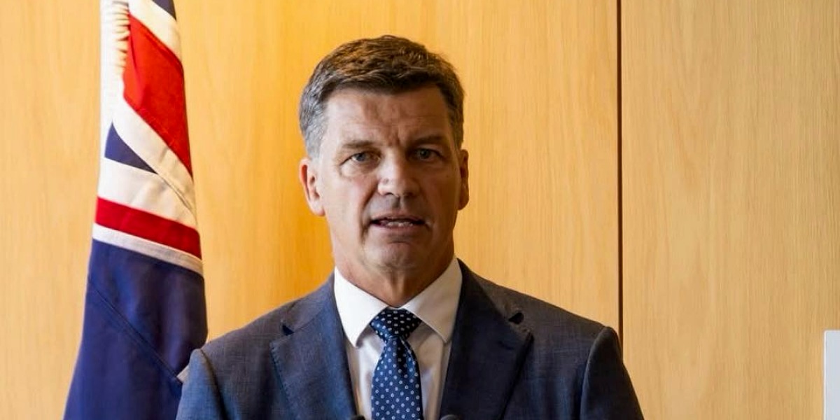 Coalition migration policy widely condemned as bad for regional Australia