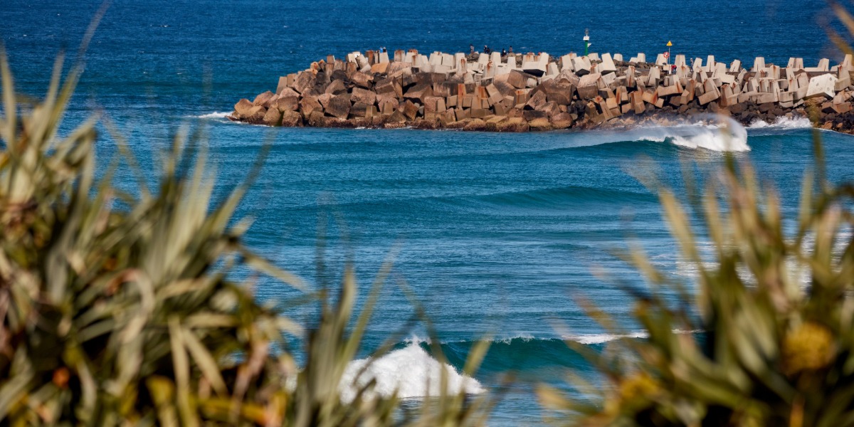 Three dead, search suspended after boating tragedy off Ballina