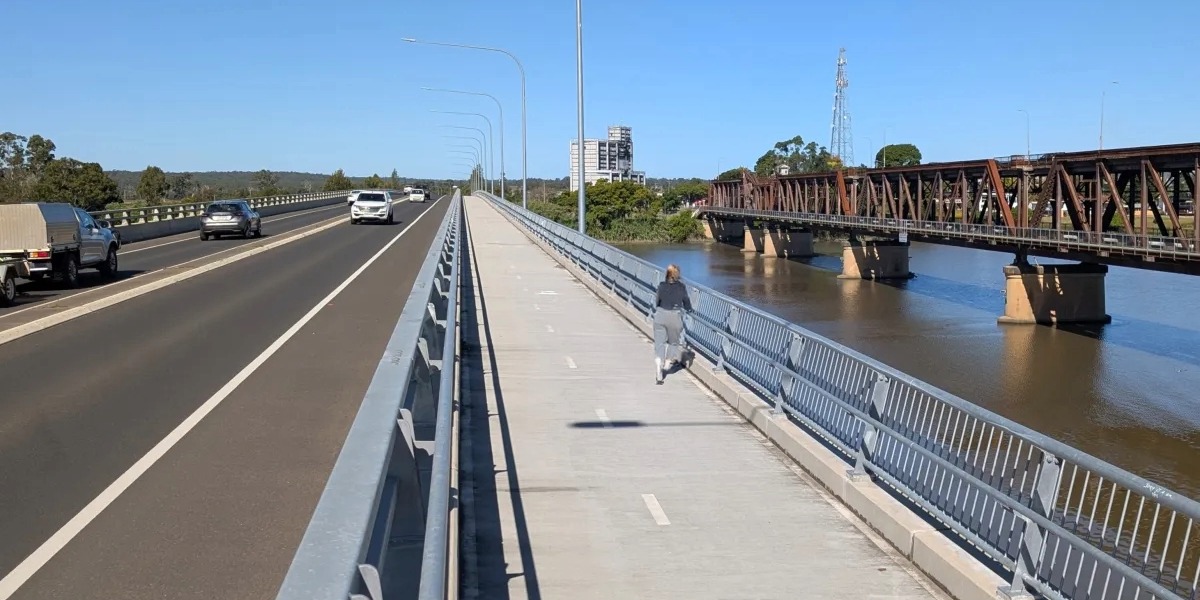 Draft transport plan promises more buses, rail improvements